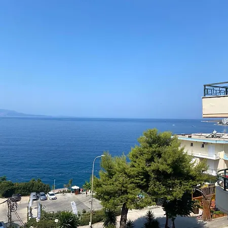 Apartment Sea Side