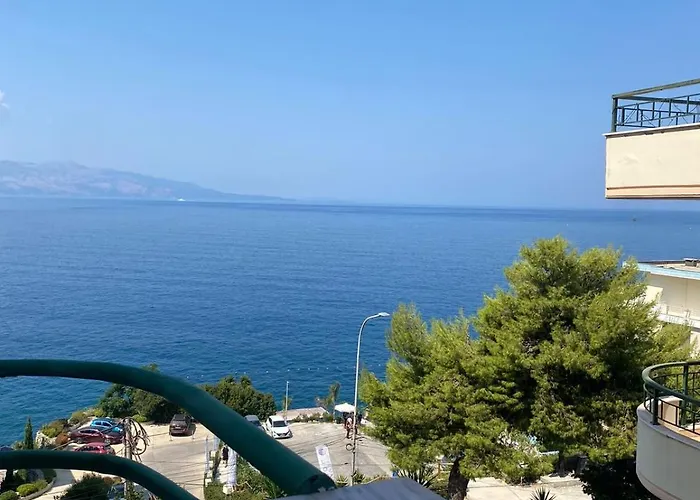 Sea Side * Sarandë